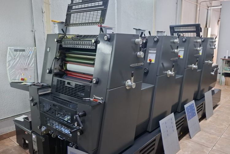 Heidelberg PRINTMASTER GTO 52 - 4 370 x 520 MM