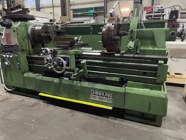 ENGINE LATHE 1200 RPM CHIN HUNG CHD-560x1500