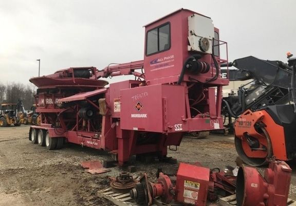 Morbark 1300 Chippers and Grinders