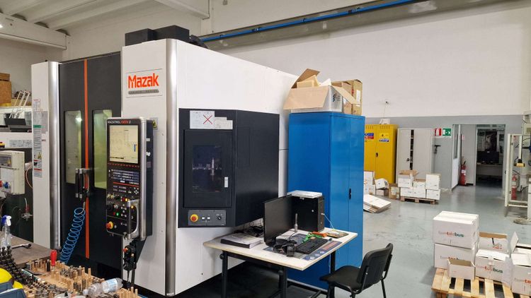 Mazak VARIAXIS j-600/5X 5 Axis