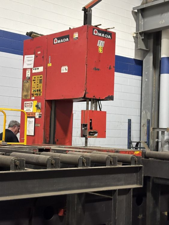 Amada VM-3800 VERTICAL BAND BLOCK/PLATE SAW MODEL SemiAutomatic