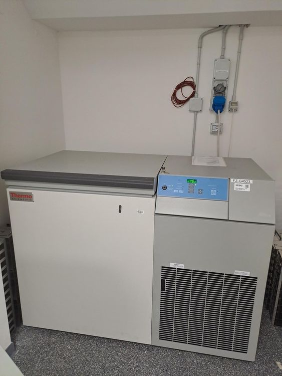 Thermo Scientific UKT7150-9-V24, Freezer