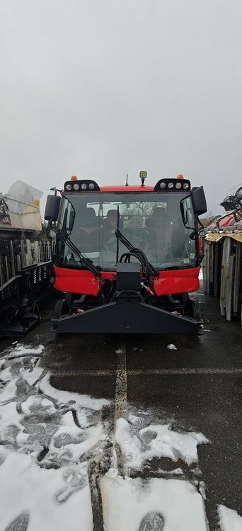 Pistenbully 600 SCR