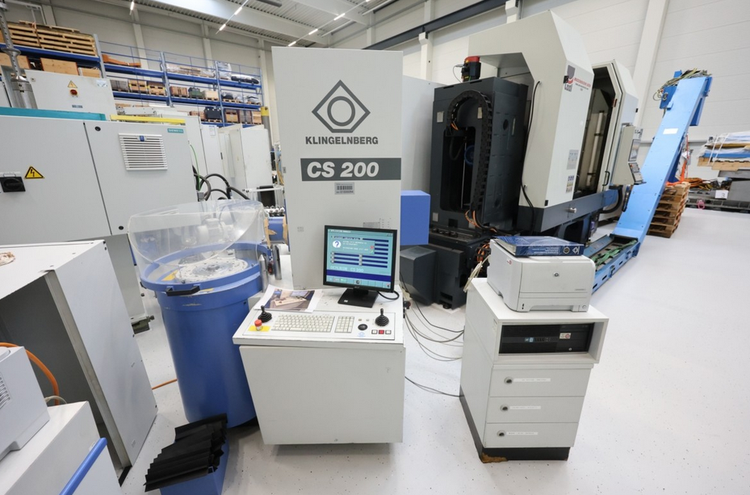 Klingelnberg, Oerlikon CS 200