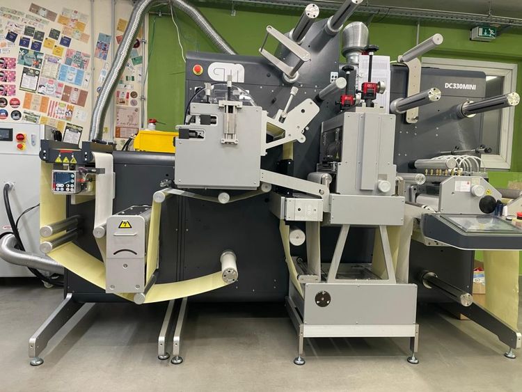 GM DC330 Mini 13-inch