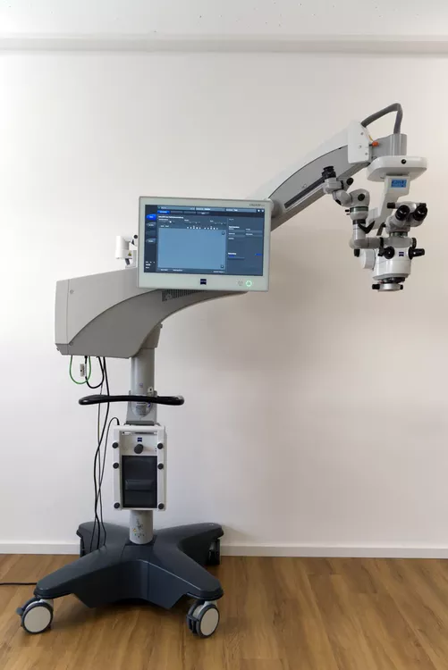 ZEISS OPMI Lumera 700 Surgical Microscope