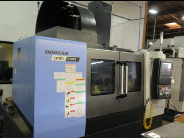 Doosan DNM5700S 3 Axis