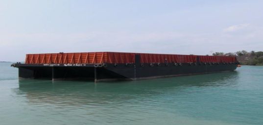 2060 hp Twin Screw Tug & 330′ Deck Barge Combo
