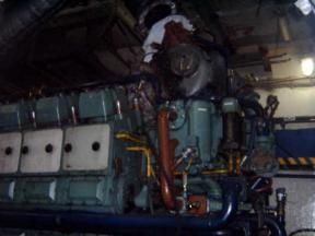 2 B&W Alpha Marine Engine