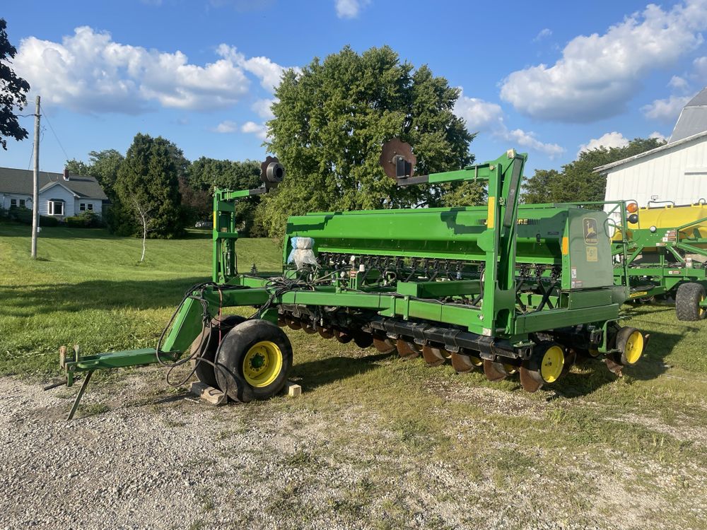 John Deere 750 Box Drills 0215