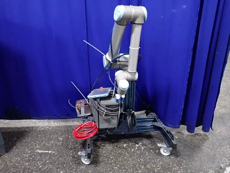 UNIVERSAL ROBOTS UR10 6 Axis