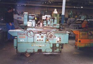 Cincinnati 6" x 18" CINCINNATI PLAIN CYLINDRICAL GRINDER