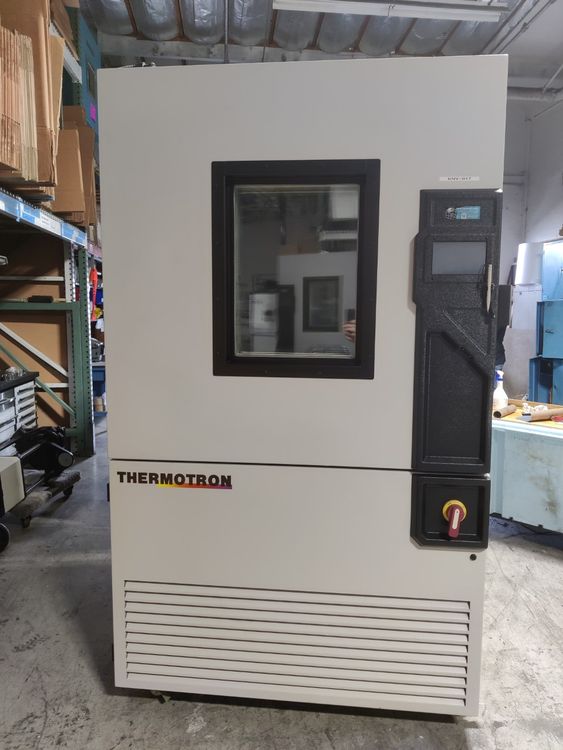 Thermotron SM-32-8200 Test Chamber