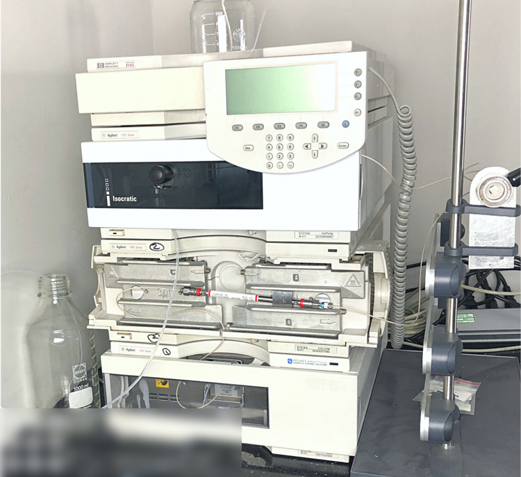 Agilent 1100 HPLC Basic System with Iso Pump, Manual Injector & VWD Detector