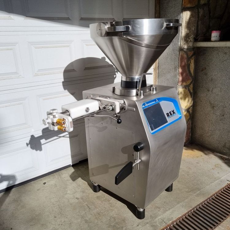 Rex RVF327 vacuum filling machine