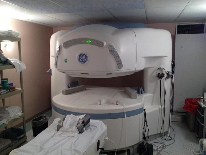 GE Ovation Open MRI .35T