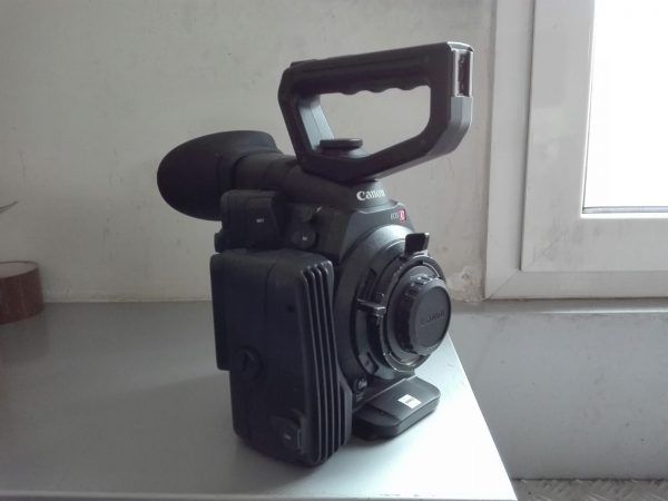 Canon EOS-C500 DIGITAL CINEMATOGRAPHY CAMERA