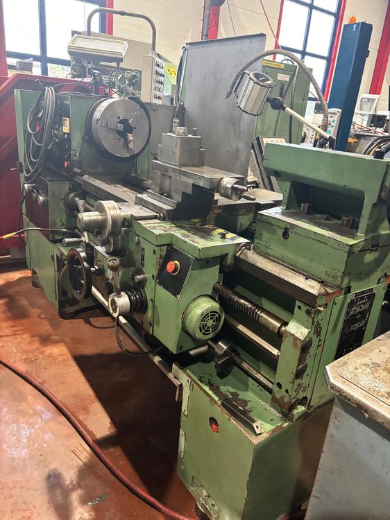 ZMM ENGINE LATHE 2000 rpm CU580M