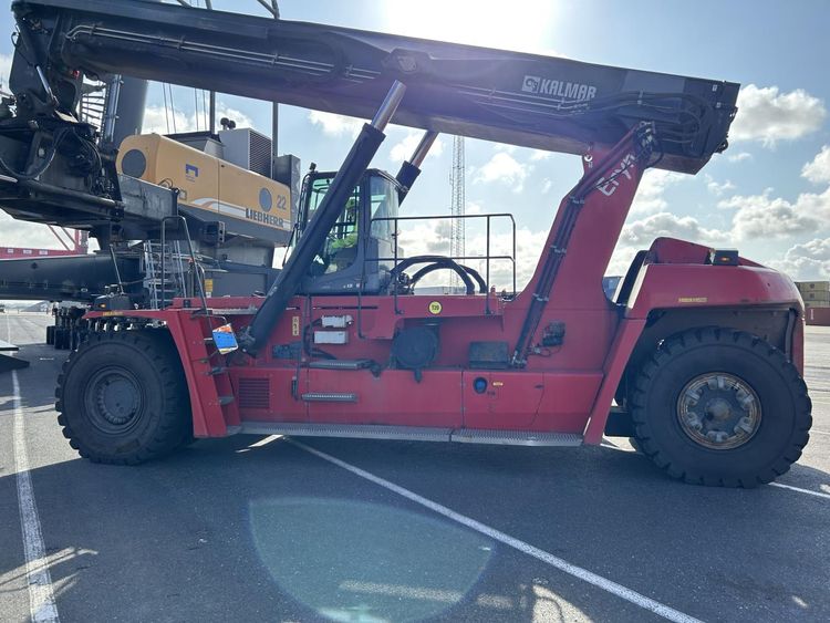 Kalmar DRG450-65S5 Capacity (kg)45000