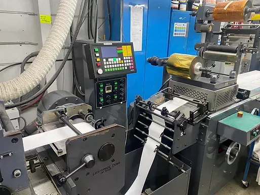 Hikari Label press