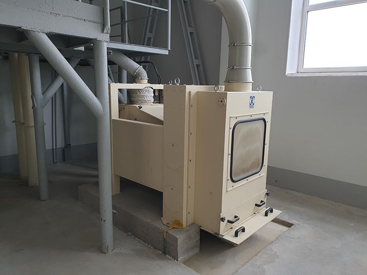 KUNZEL P2052 Sieving machine