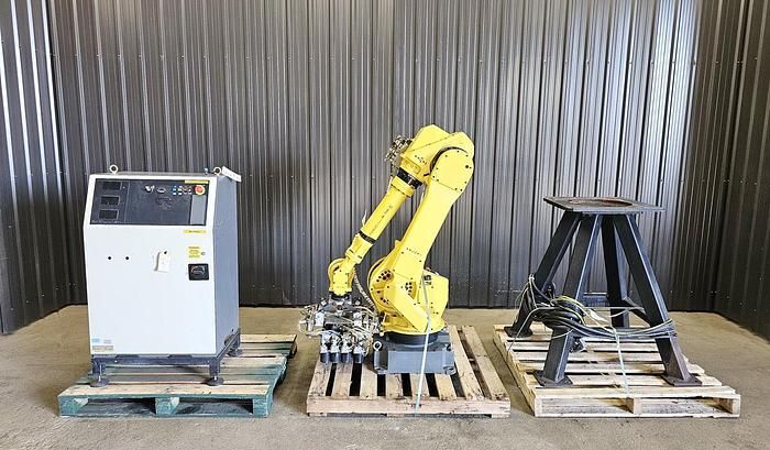 Fanuc M-710iC 50 PALLETIZING ROBOT