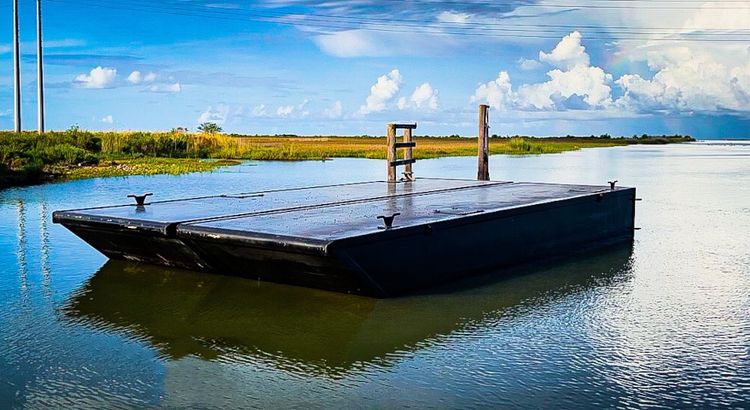 40’ x 10’8” TRUCKABLE BARGE