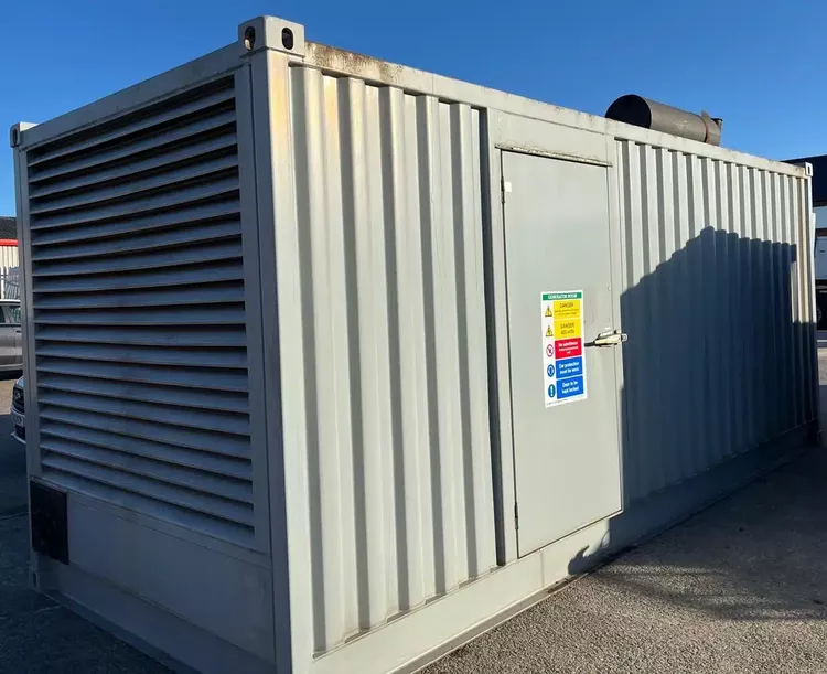 Scania, Stamford DC12 54 K.V.A: 330