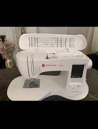 Singer LEGACY 300 New Sewing and embroidery