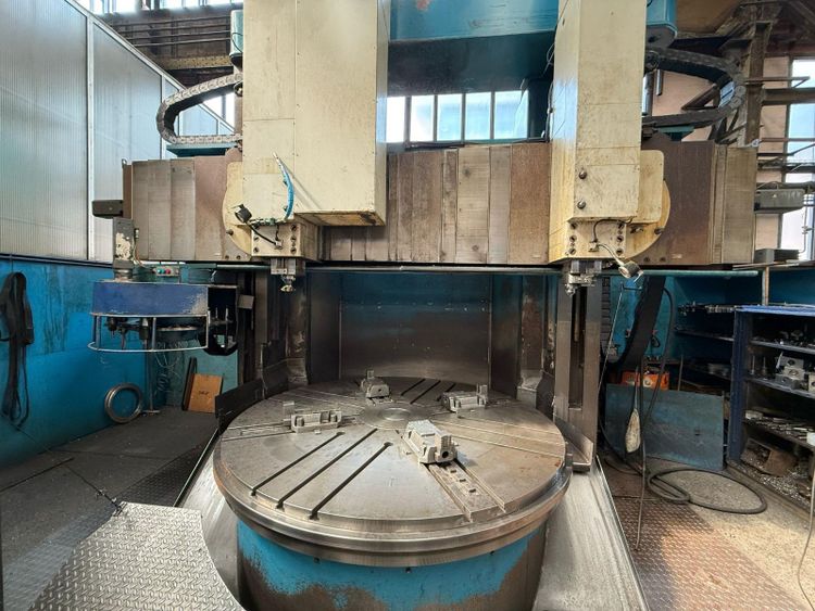 TOS SK25 CNC Max. swing diameter: 2800 mm