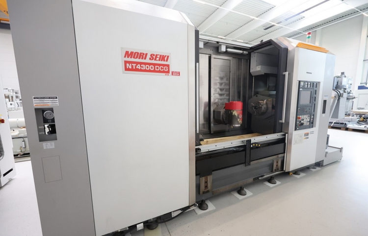 DMG Fanuc MSX-701III CNC Control 3000 rpm MORI SEIKI NT 4300/1500 SZ  2 Axis