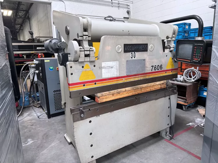 Accurpress 7606 60 TONS
