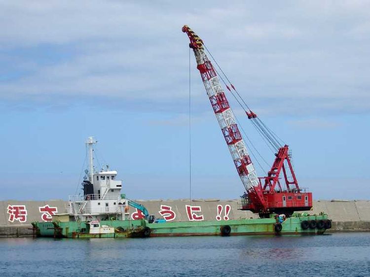 ABT 150T SELF-PROPELLER CRANE VESSEL