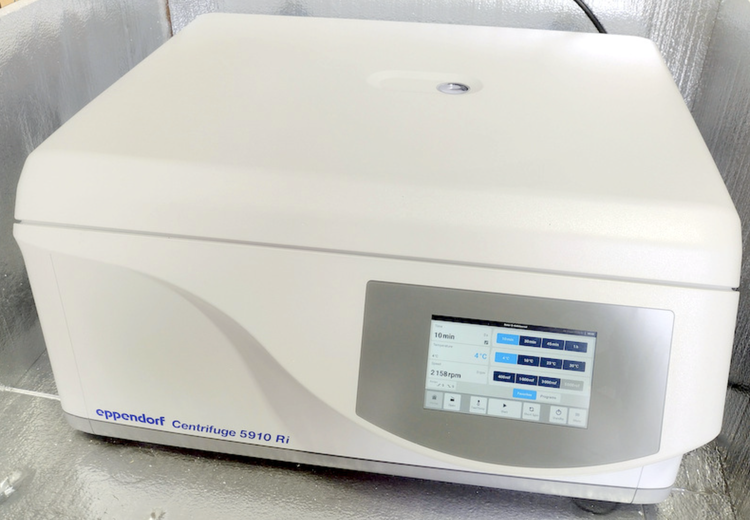 Eppendorf 5910Ri Refrigerated Benchtop Centrifuge w/ S-4xUniversal Rotor