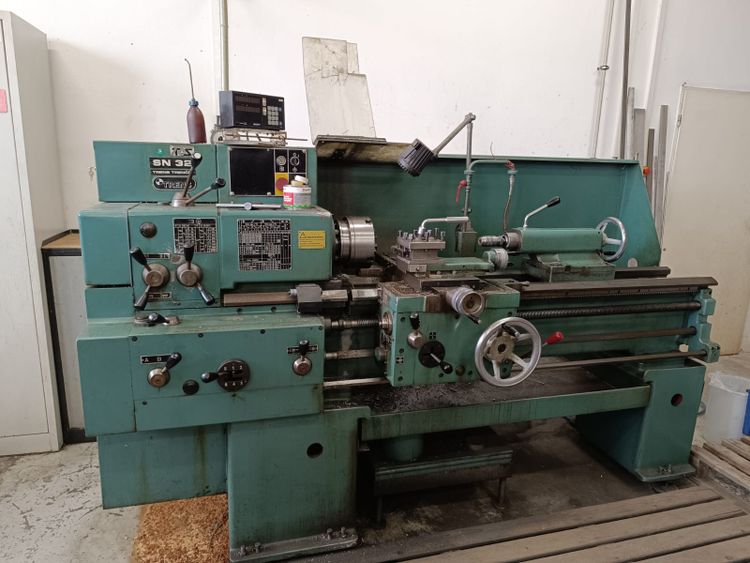 Trens ENGINE LATHE 2,500 rpm SN 32/1000