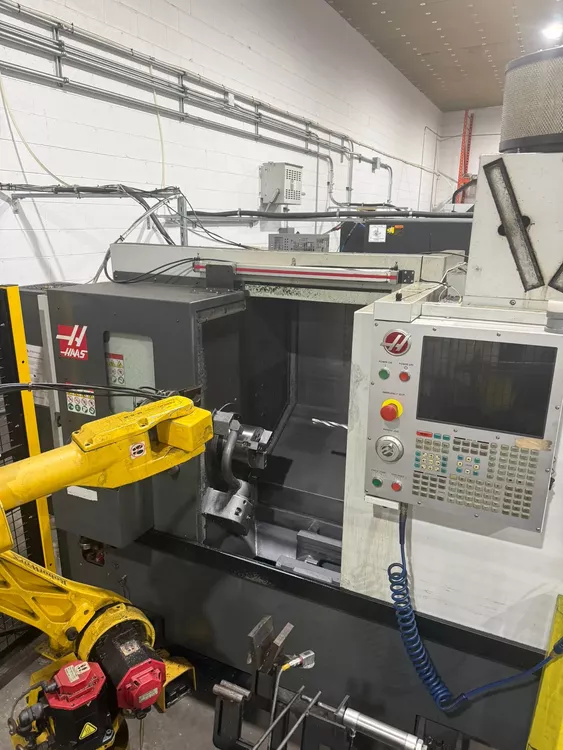 Haas Haas CNC Control 4000 RPM ST-15 2 Axis