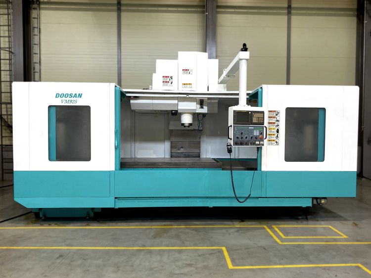 Doosan VM 925 3 Axis