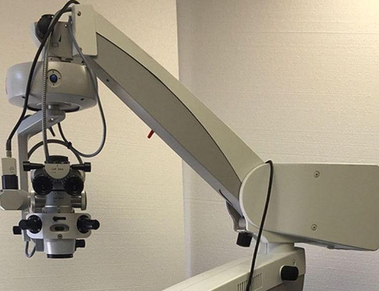 Carl Zeiss OPMI Visu 150 S7 Surgical Microscope