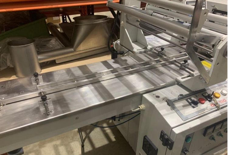 Schib flowpack packaging machine