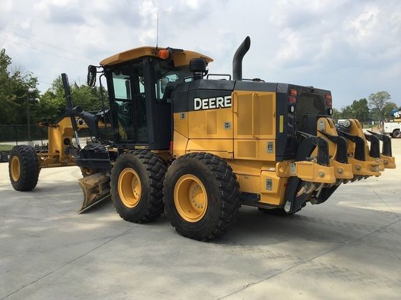 John Deere 772G Motor grader