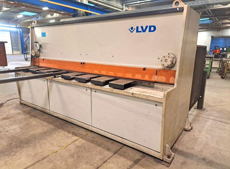 LVD HST-C 3100 x 10 CNC