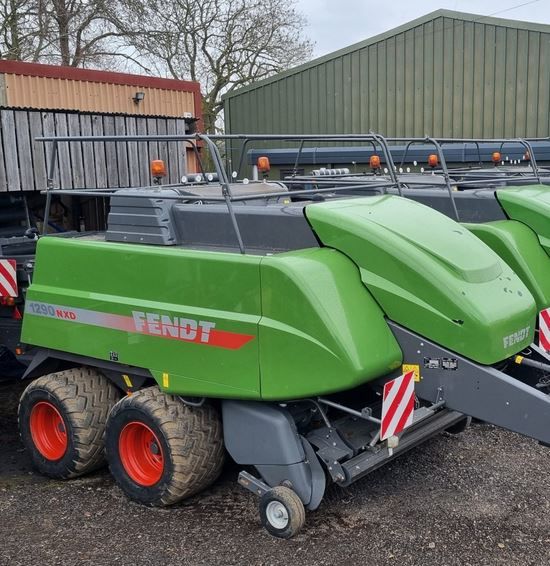 3 Fendt 1290NXD Balers