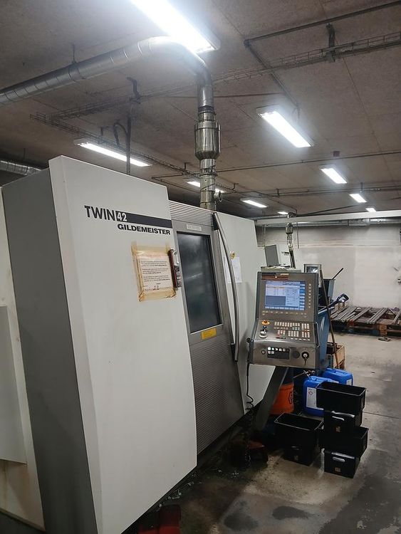 Gildemeister Siemens Sinumerik 840 D 7000 rpm TWIN 42 3 Axis
