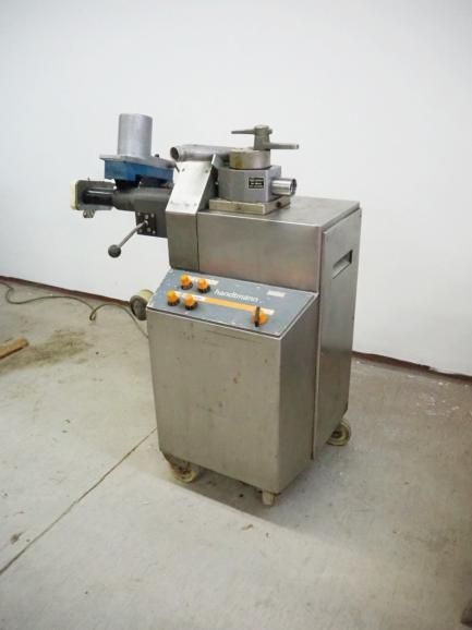Handtmann 30-4 linking machine