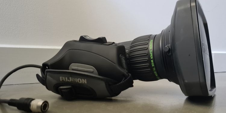 Fujinon 18x4.5BERM-48B wide angle lens