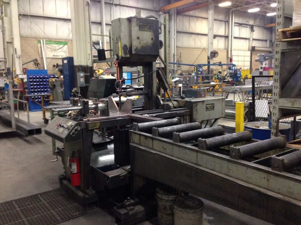 Hem V100 LM2 VERTICAL MITRE CUTTING BAND SAW Semi Automatic