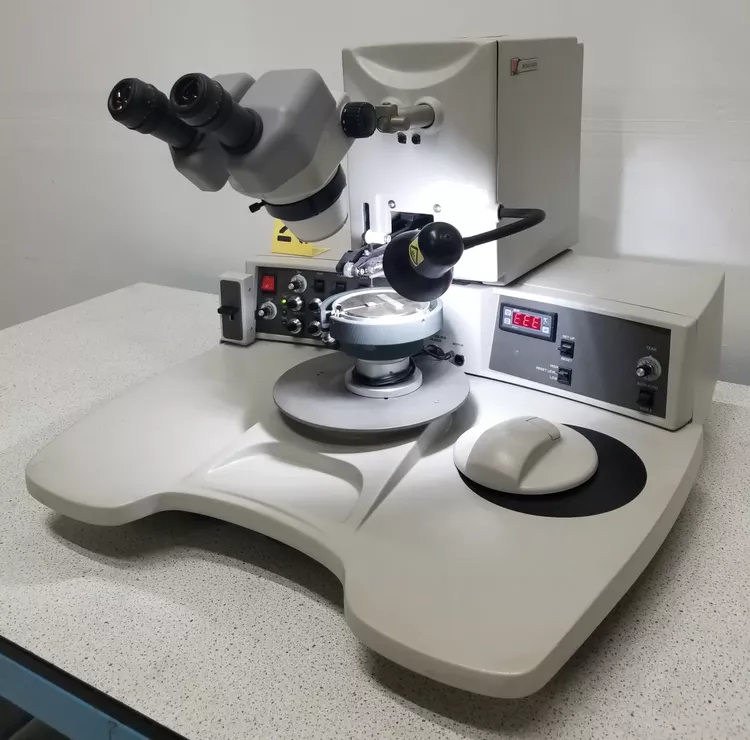 Kulicke and Soffa (K&S) 4523 Wire Bonder