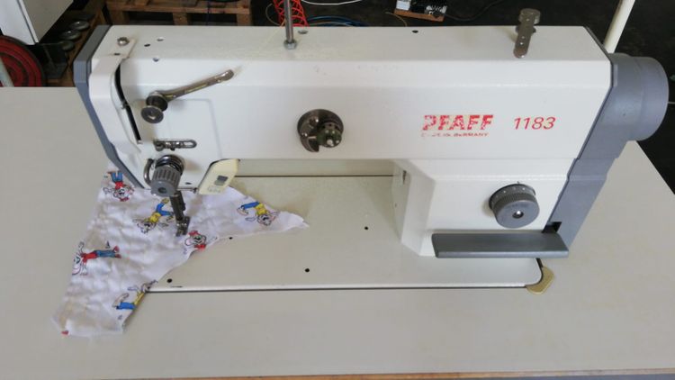 30 Pfaff 1183 Lockstitch sewing machine