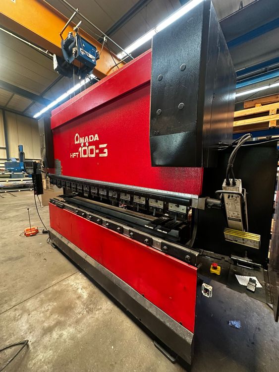 Amada HFT 100-3  100 ton