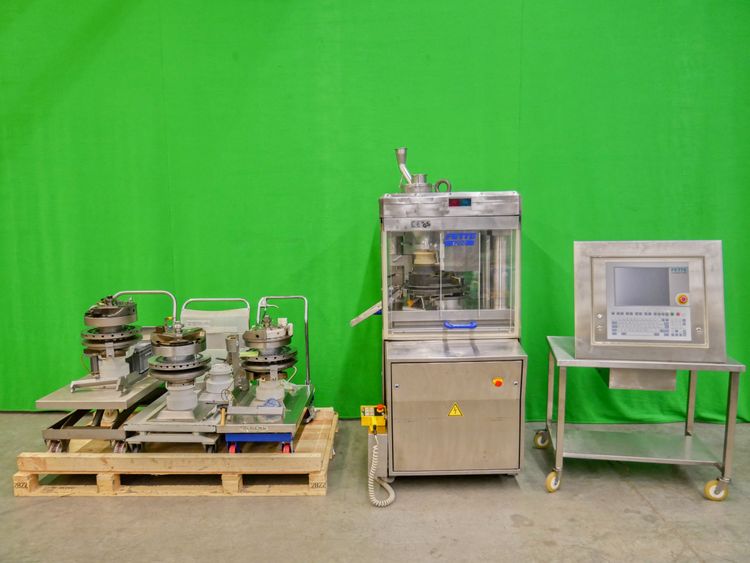 Fette P 1200 IC Rotary Tablet Press